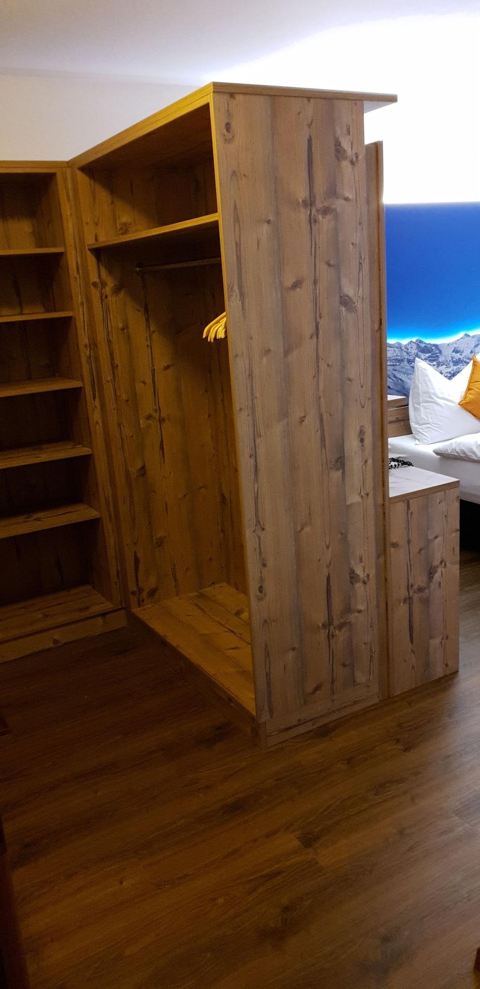 Hotel Typically Swiss Taescherhof