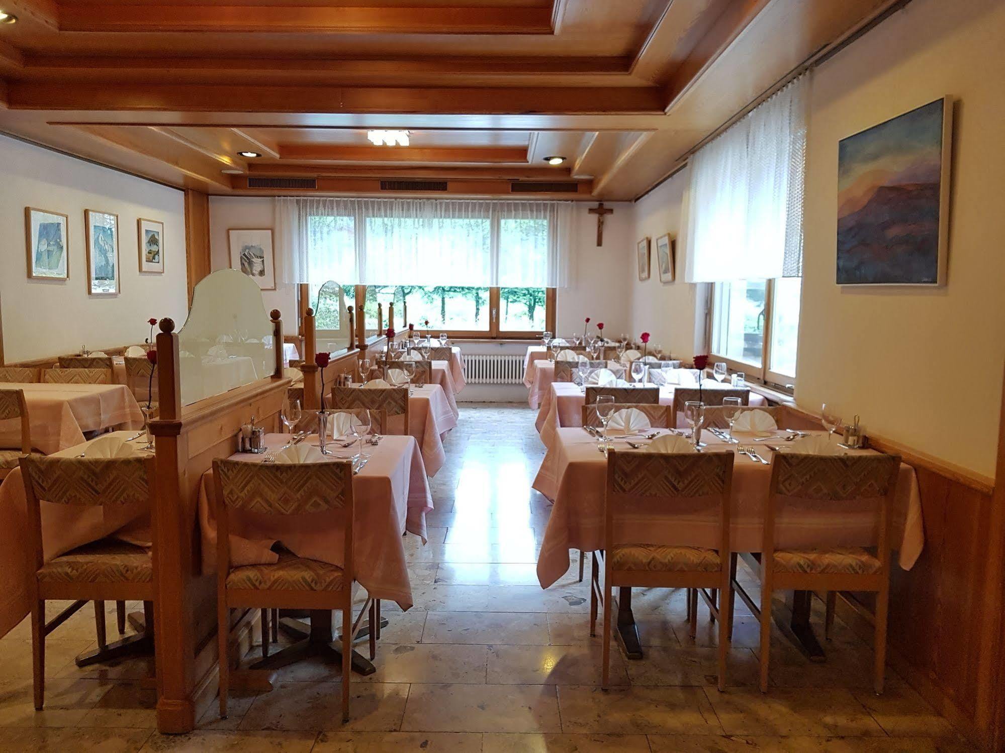 Typically Swiss Taescherhof 3*