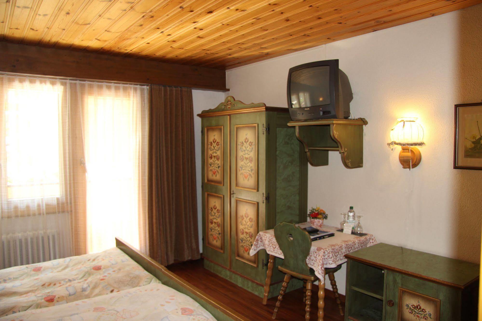 Typically Swiss Taescherhof Hotel 3*