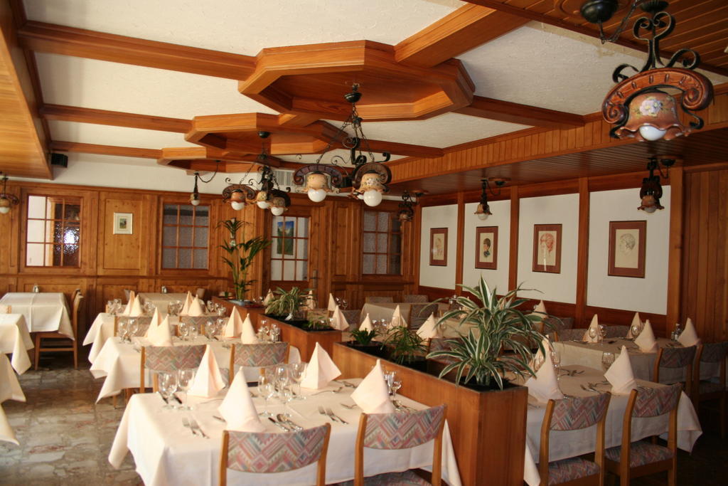 Typically Swiss Taescherhof 3*