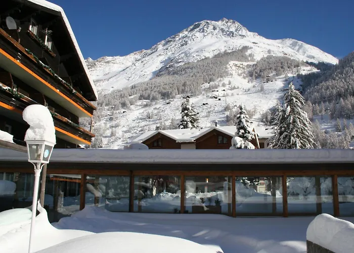 Typically Swiss Hotel Taescherhof