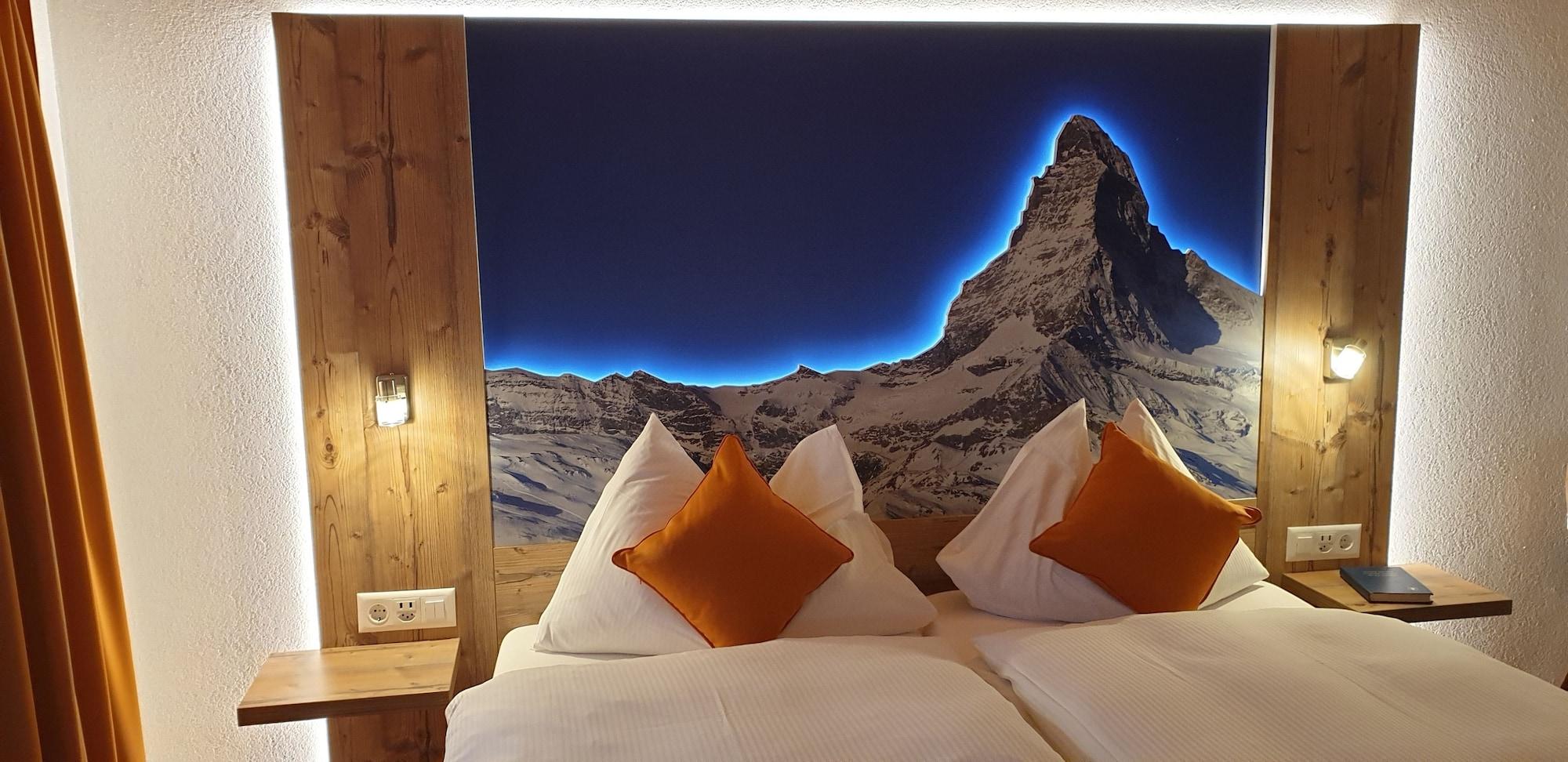 Hotel Typically Swiss Taescherhof 3*
