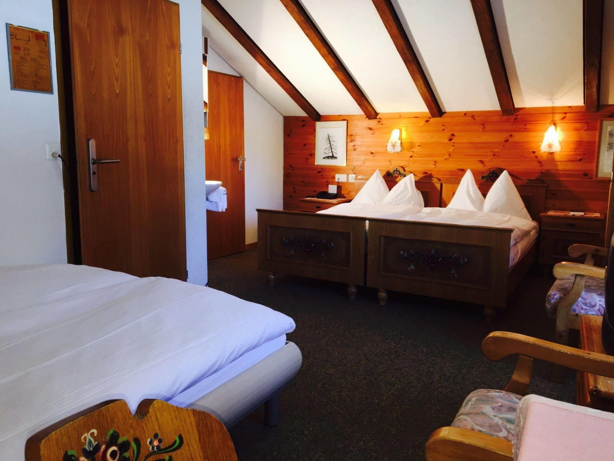 Hotel Typically Swiss Taescherhof