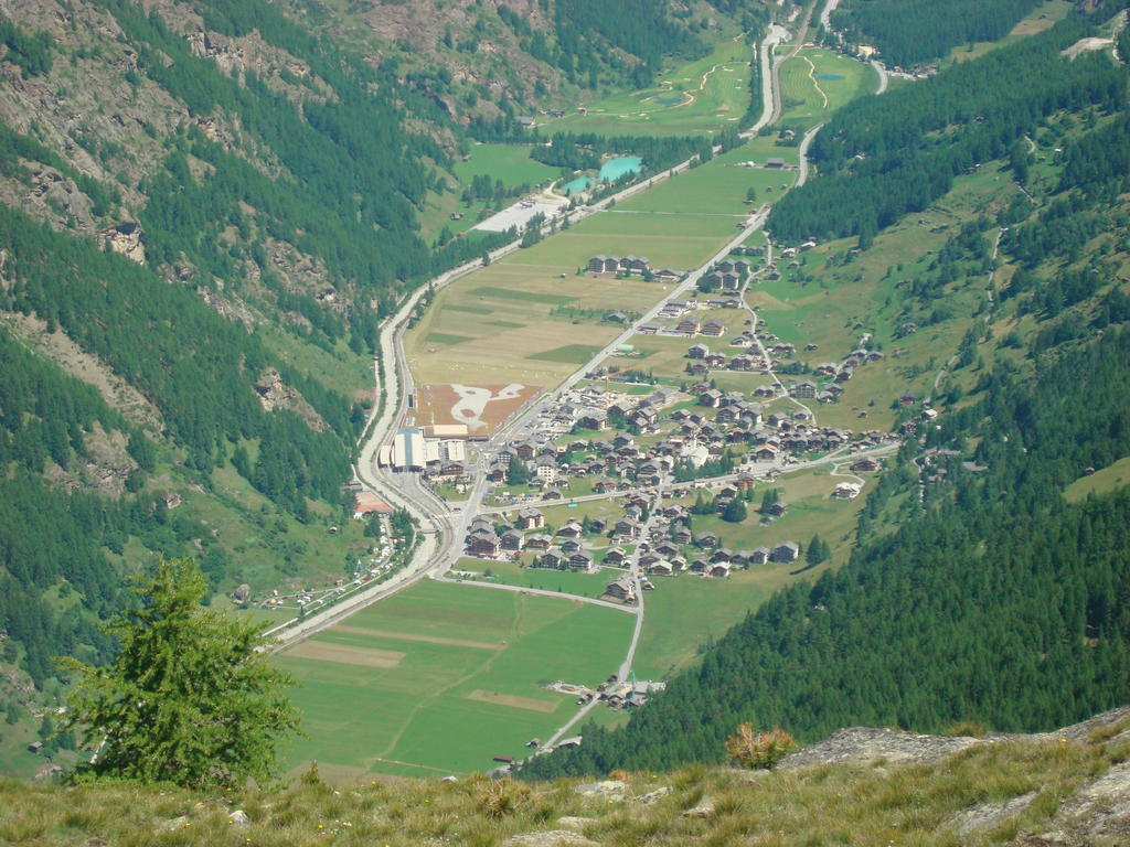 Typically Swiss Taescherhof Hotel Täsch